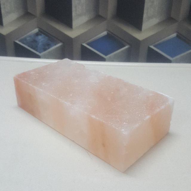 himalayan salt  brick  (pink)